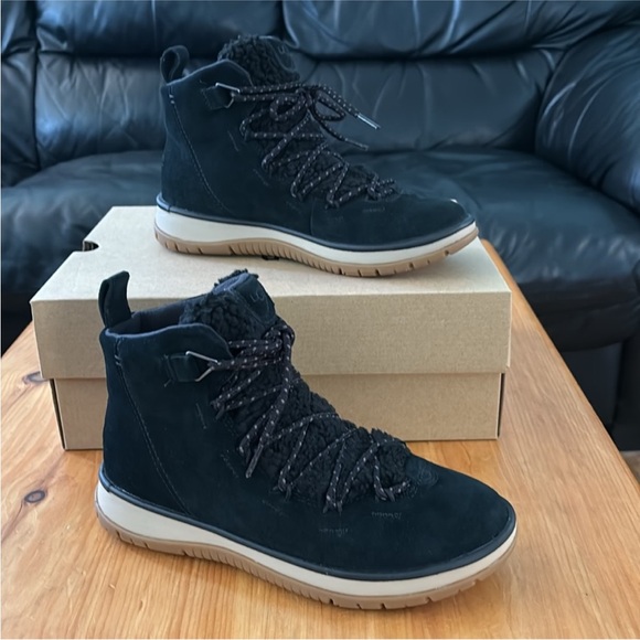 🐑UGG - Women's Lakesider Heritage Boots - Size 7 - Picture 8 of 8